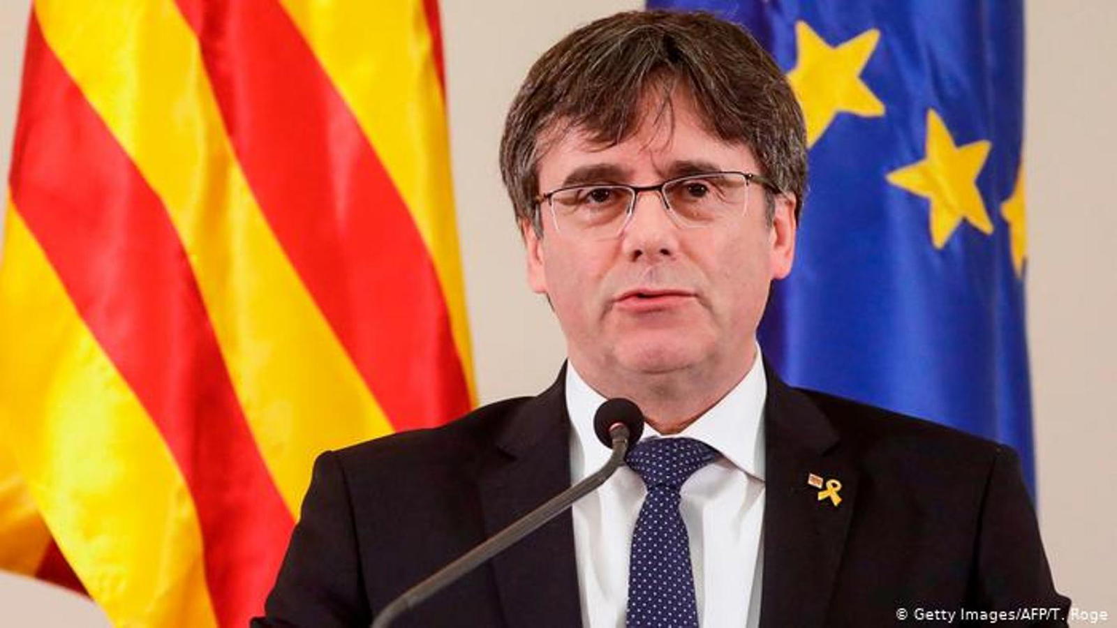 Exiled Spanish leader issues independence call near border