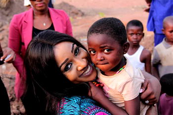 C/River health commissioner, team visit refugee camp in Ogoja for health promotion