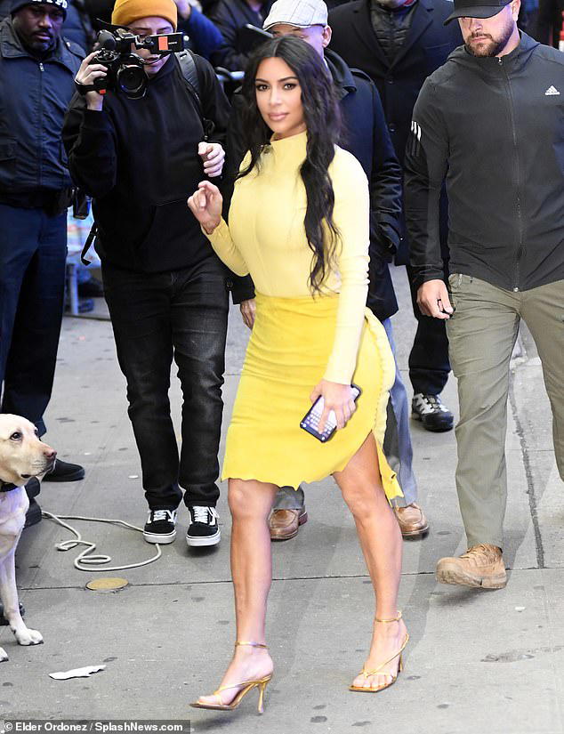 kim kardashian yellow