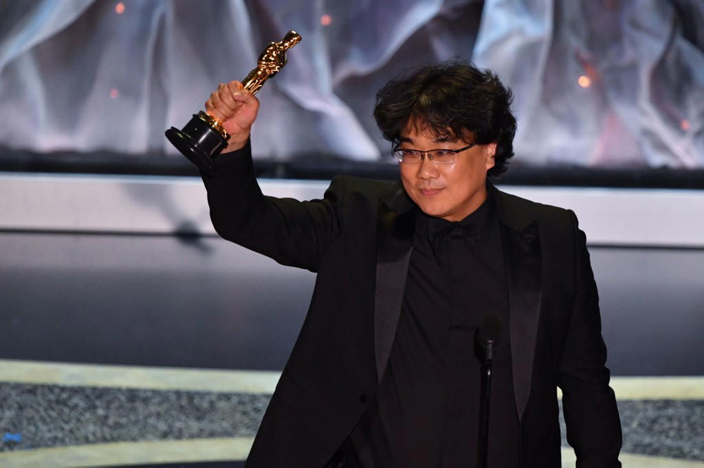 'Parasite' Makes Oscars History With Stunning Best Picture Win