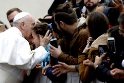 Pope Francis observes usual Ash Wednesday customs in time of virus