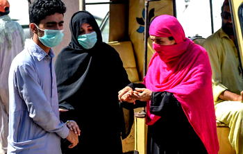 Soybean dust investigated as cause of series of deaths in Pakistan