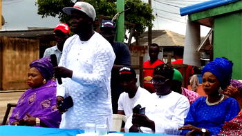 Ogundimu commissions ‘Free Water Project’ in Oshodi