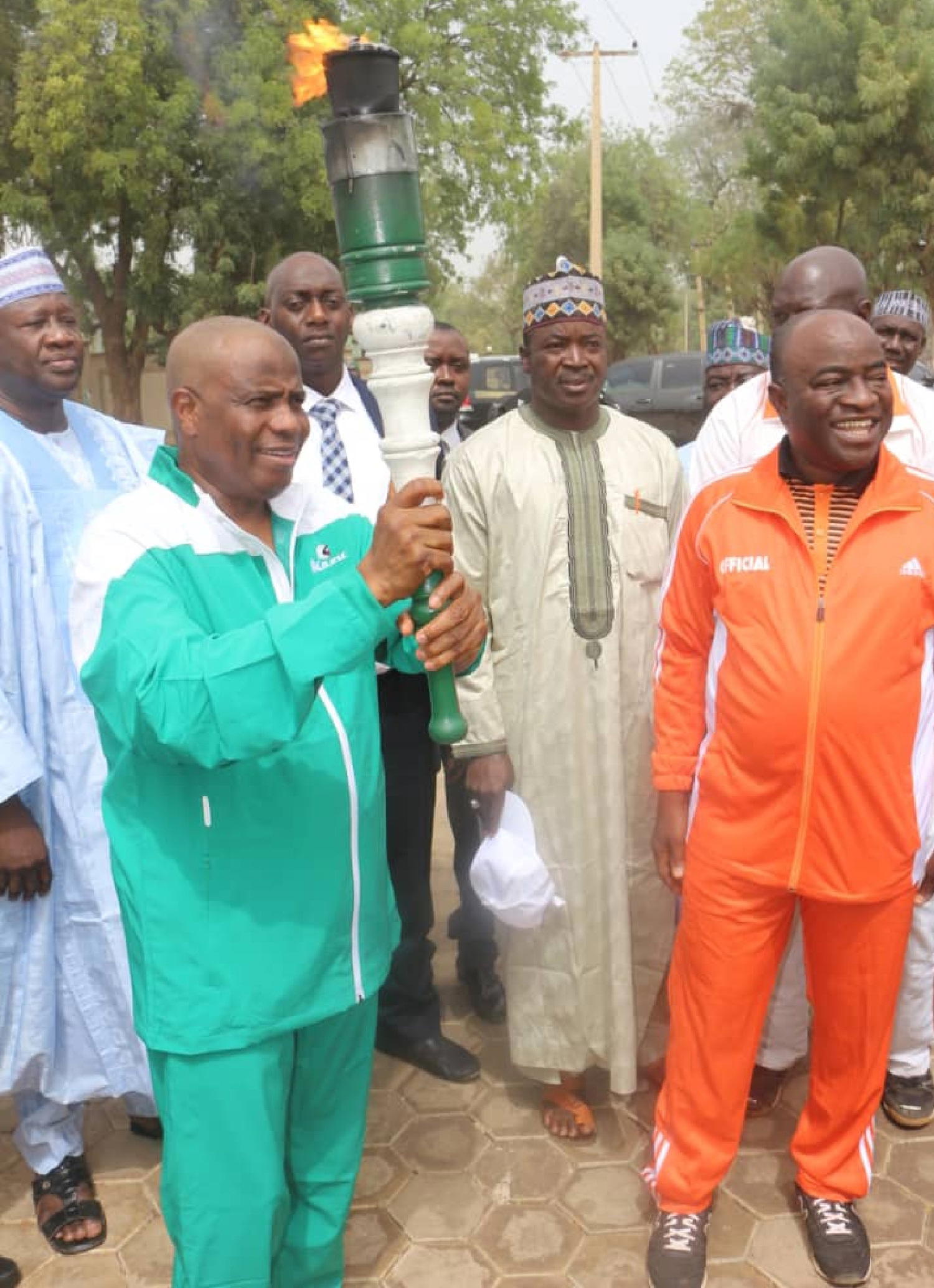Edo 2020: Tambuwal receives unity torch, reaffirms commitment to sports devt