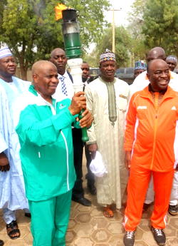 Edo 2020: Tambuwal receives unity torch, reaffirms commitment to sports devt