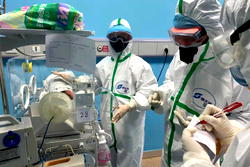 Chinese baby tests positive for coronavirus 30 hours after birth