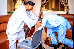 BREAKING: Fayemi visits Alaafin of Oyo (PHOTOS)