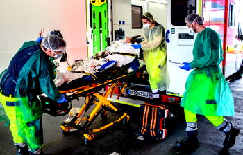Spain registers more than 900 Covid-19 deaths for 2nd day