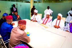 Ooni settles Ekiti traditional rulers, Govt tussle