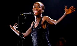 French court releases Malian singer despite backing extradition