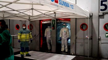 Spain’s daily death toll from coronavirus slips to 523, total at 18,579