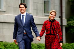 Canadian premier Justin Trudeau’s wife recovers from coronavirus