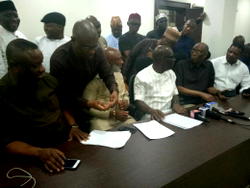 Video, Photos: Buhari’s Ministers, Appointees, leaders from South South dump Oshiomhole