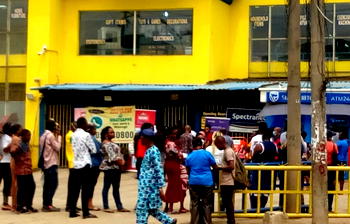 PHOTOs: How Lagosians are preparing for lockdown