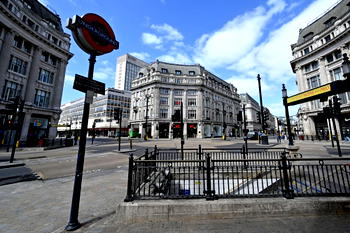 UK extends lockdown measures for at least 3 more weeks