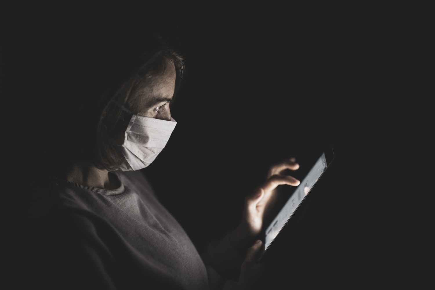 Experts reaction to 5G coronavirus conspiracy theory