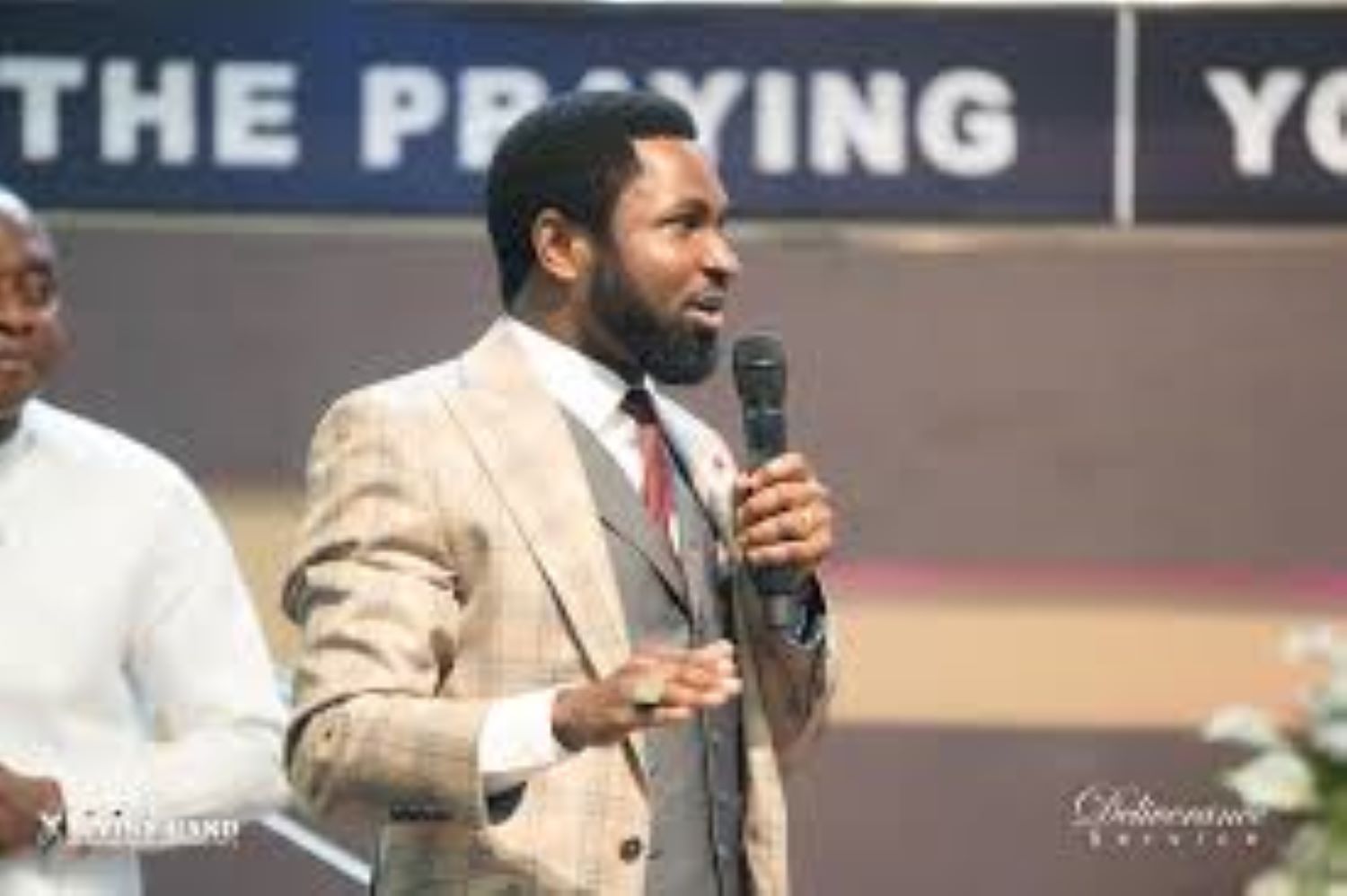 Dr Emmanuel, Hunger virus