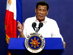 Philippines’ president slams rich countries for hoarding COVID-19 vaccines