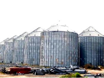 Covid-19 Lockdown: FG releases 70, 000MT of grains to Nigerians