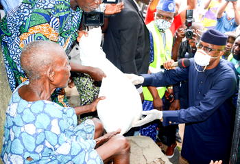 COVID 19 Lockdown: Abiodun distributes relief materials to people in Ogun Central