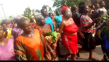 Protest rocks Sapele as Delta govt extends lockdown