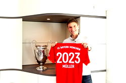 ‘It’s my passion’: Mueller extends Bayern deal until 2023