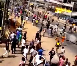 VIDEOS: Mushin residents take war to visiting 1 Million Boys