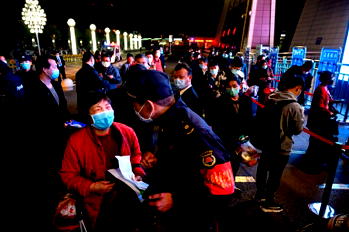 PHOTOS: Wuhan travel ban finally lifted after 76 days of coronavirus lockdown