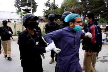 Doctors demanding virus safety equipment arrested in Pakistan