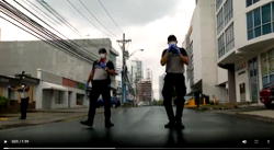 VIDEO: Panama’s police singing and dancing to entertain citizens during lockdown