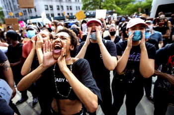 Massive protests raise fears of new virus outbreaks in US
