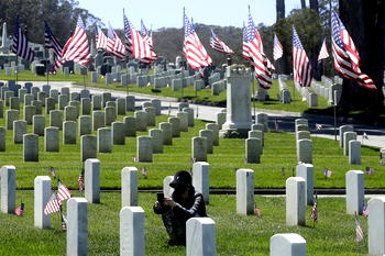 US faces Memorial Day like no other; Greek islands reopen