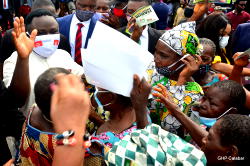 Ayade hands over 52 housing units to Bakassi IDPs, widows