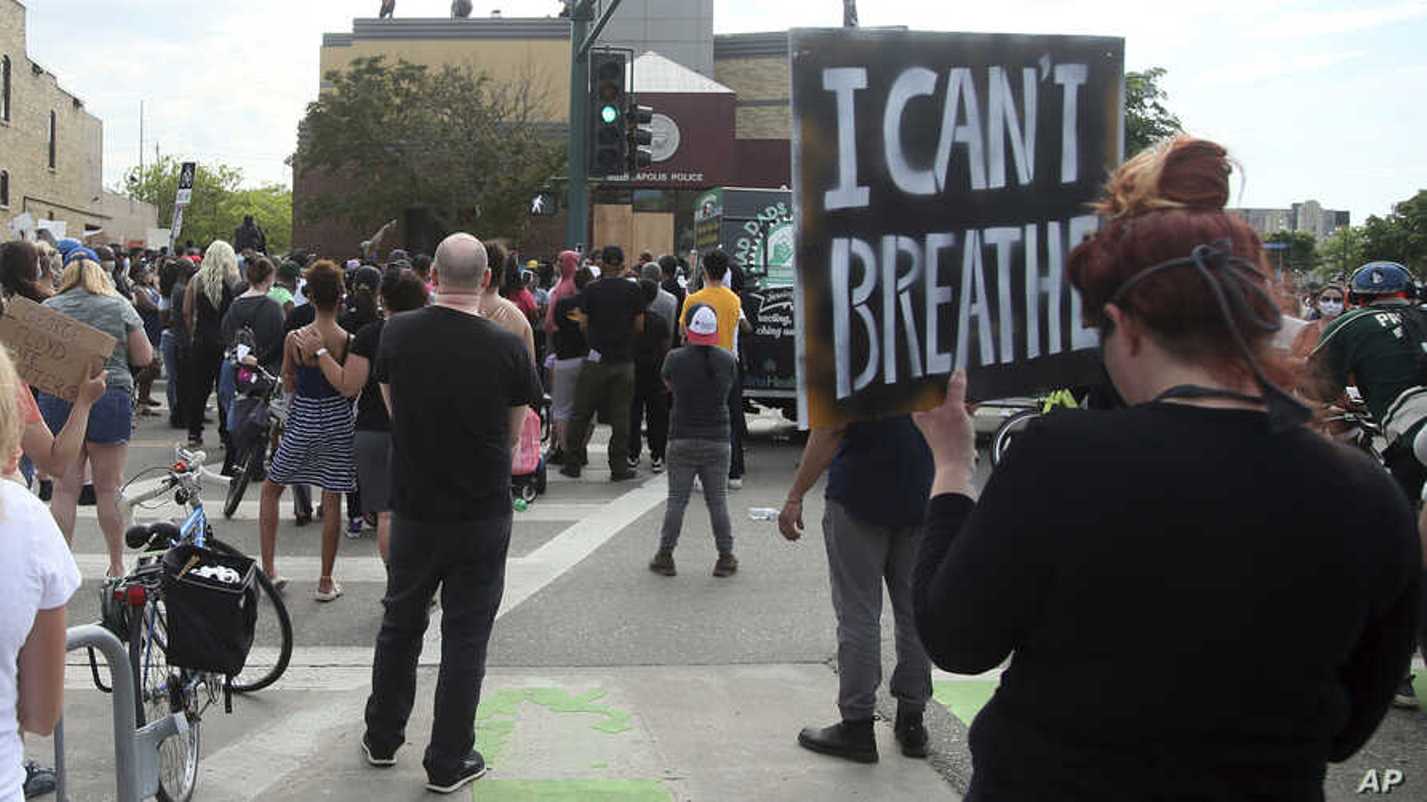 Angry US protests for second night over police killing of black man