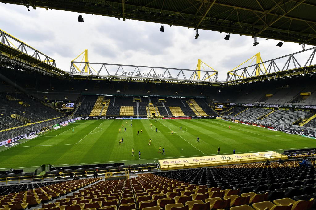 Return of fans to Premier League stadiums on hold ― Johnson