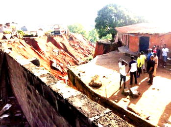 Save us now before erosion washes us away, residents of Obeleagu St, Onitsha beg FG, Anambra govt