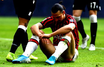 Ibrahimovic suffers potential Achilles injury ― Reports