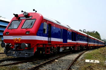 Fourteen migrants killed by train in India