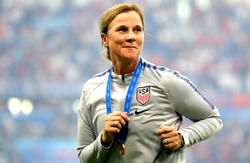 Jill Ellis: ‘Pay England women’s team new coach same as Southgate’