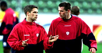 Carragher reveals argument he used to persuade Owen to stay
