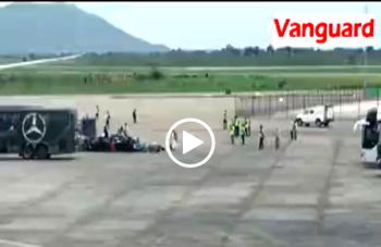 VIDEO: 160 Nigerians evacuated from US arrive Abuja
