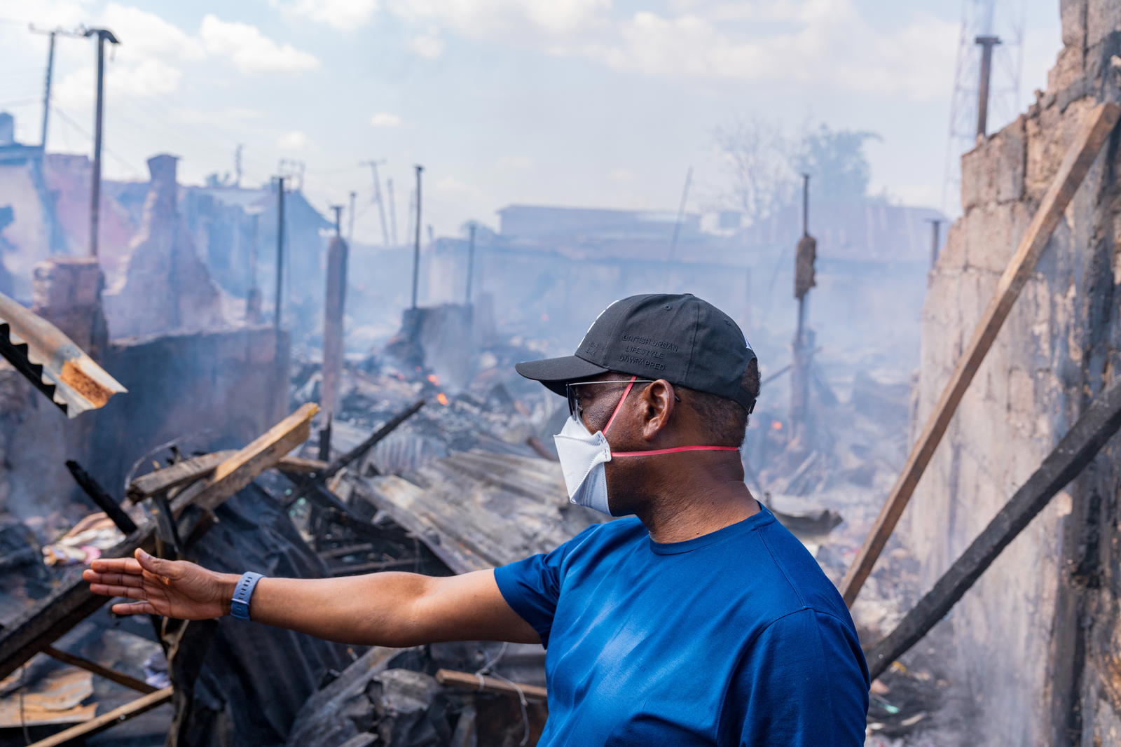 Ogbogonogo market fire: Okowa visits scene, commiserates with victims