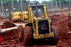 Obaseki constructs roads in Ekosodin after years of neglect, as projects excite residents