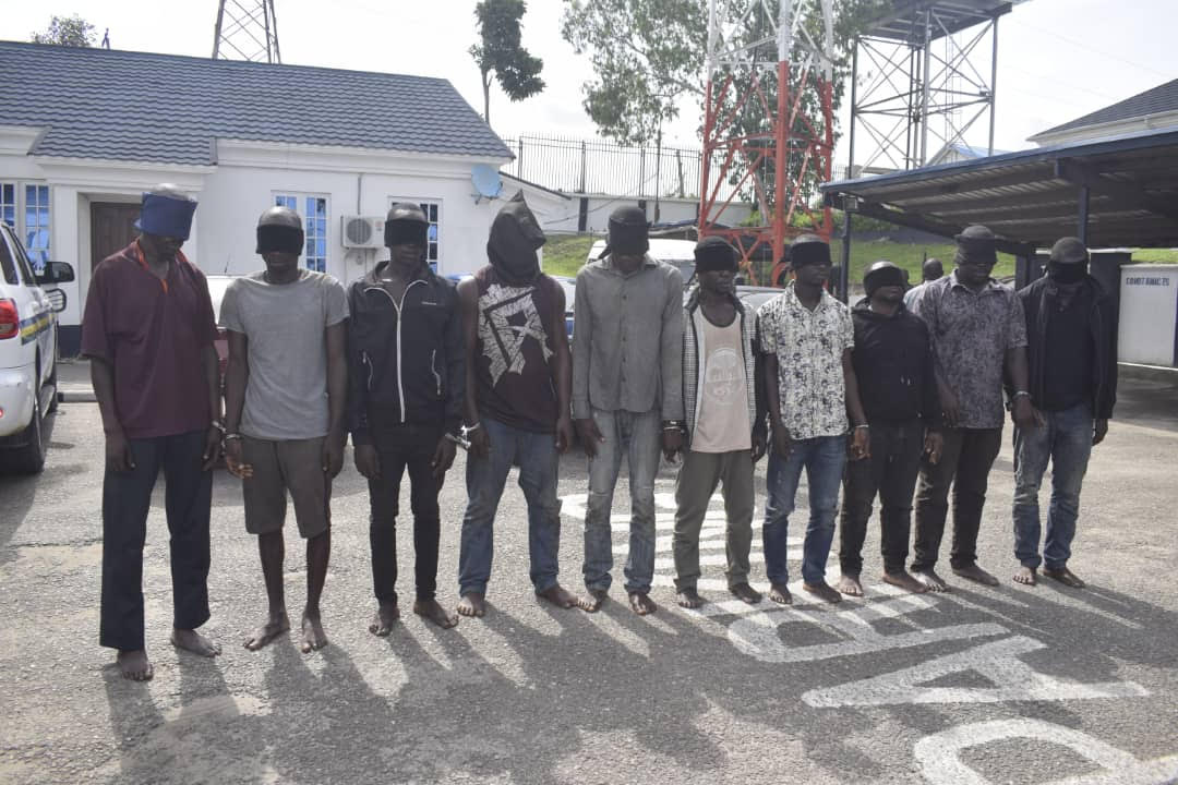Naval Special Forces storm hijacked Chinese vessel, rescue 18 foreign ...