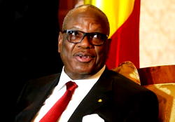Thousands of protesters demand Mali leader step down