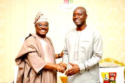 Ajimobi’s death: Wife fumes over Makinde’s noncommittal to family’s agony