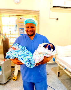 TMY Media Boss felicitates with Emareyo on birth of his twins