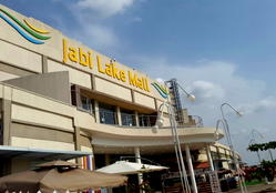 Court reopens Abuja Mall used for Naira Marley’s concert