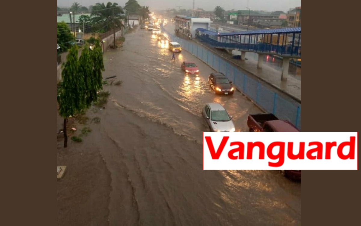 Rainstorms: Flood rages in Lagos as residents get fresh danger alert