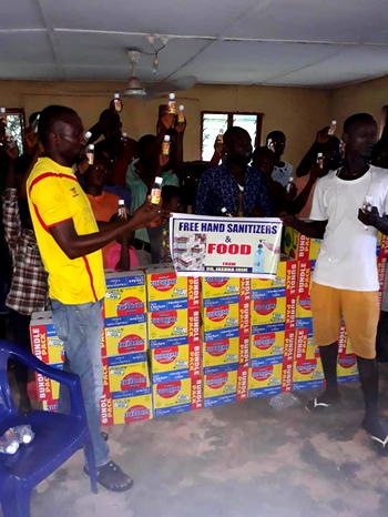 Ikenna Ihim gives COVID-19 essential palliatives to his people